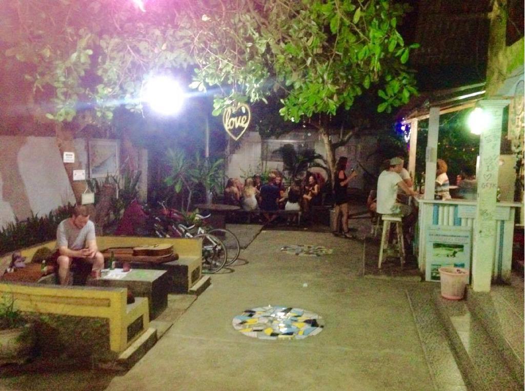 Good For Ya Knee Hostel & Bungalows (Adults Only) Quần đảo Gili Ngoại thất bức ảnh