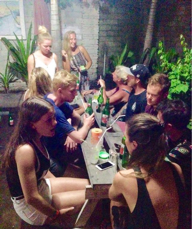 Good For Ya Knee Hostel & Bungalows (Adults Only) Quần đảo Gili Ngoại thất bức ảnh